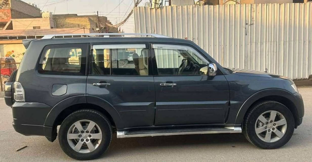 باجيرو 2008  حبتور فول مواصفات   رقم  بغداد مشروع واطني  بدون حادث  سيارة  مكفوله كفاله عامه سياره كلين عله واضع الشركه معروفه خليجي كويتي السياره جديده مال جناي فورويل نضام دفلوك كشنات جلد كهربائي اشارة بل مري شفط تحكم ستيرن شاشه اندرويد شاشات خلفيه  اصليه فتحه تبريد ثلاث قطع حساسات خلفيه زاد ثلاجه تخم تاير كير مكينه حداديه خير من الله سياره جديده لوك محرك ٣٨٠٠ لوك ما مفتوح ابلادي ماشيه ١٣٠ السعر ١٢٥ الاتصال ***********
