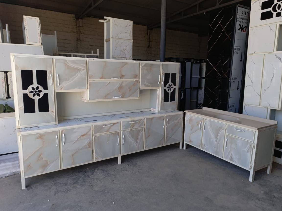 ***********
ثلاث قطع كاونتر وملحق ثلاث أمتار وسنك مرمر متر ونص سعر 445
