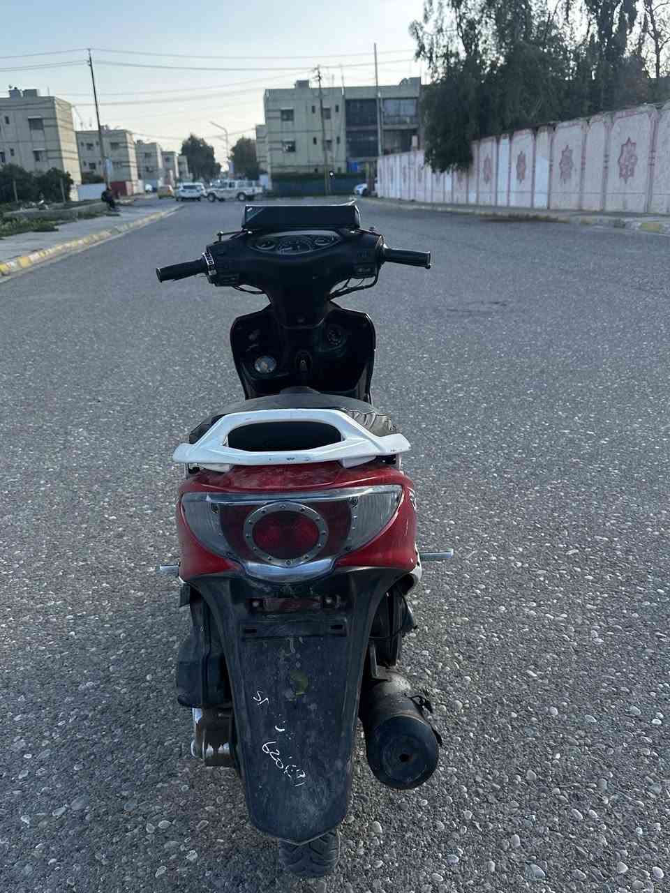 للبيع دراجة كامكو G4 🔥
دراجة قوية وشكلها حلو ومناسبة.
 • الموديل: كامكو G4
 • الحالة: نظيفة وعلى البلد
 • الماكينة: ممتازة وما بيها مشاكل
 • السعر: 600 (قابل للنقاش للجادين)

اللي عنده رغبة يشتري يتواصل خاص 📩
الدراجة نظيفة وتستاهل والسعر مناسب.
رقم الهاتف:***********
