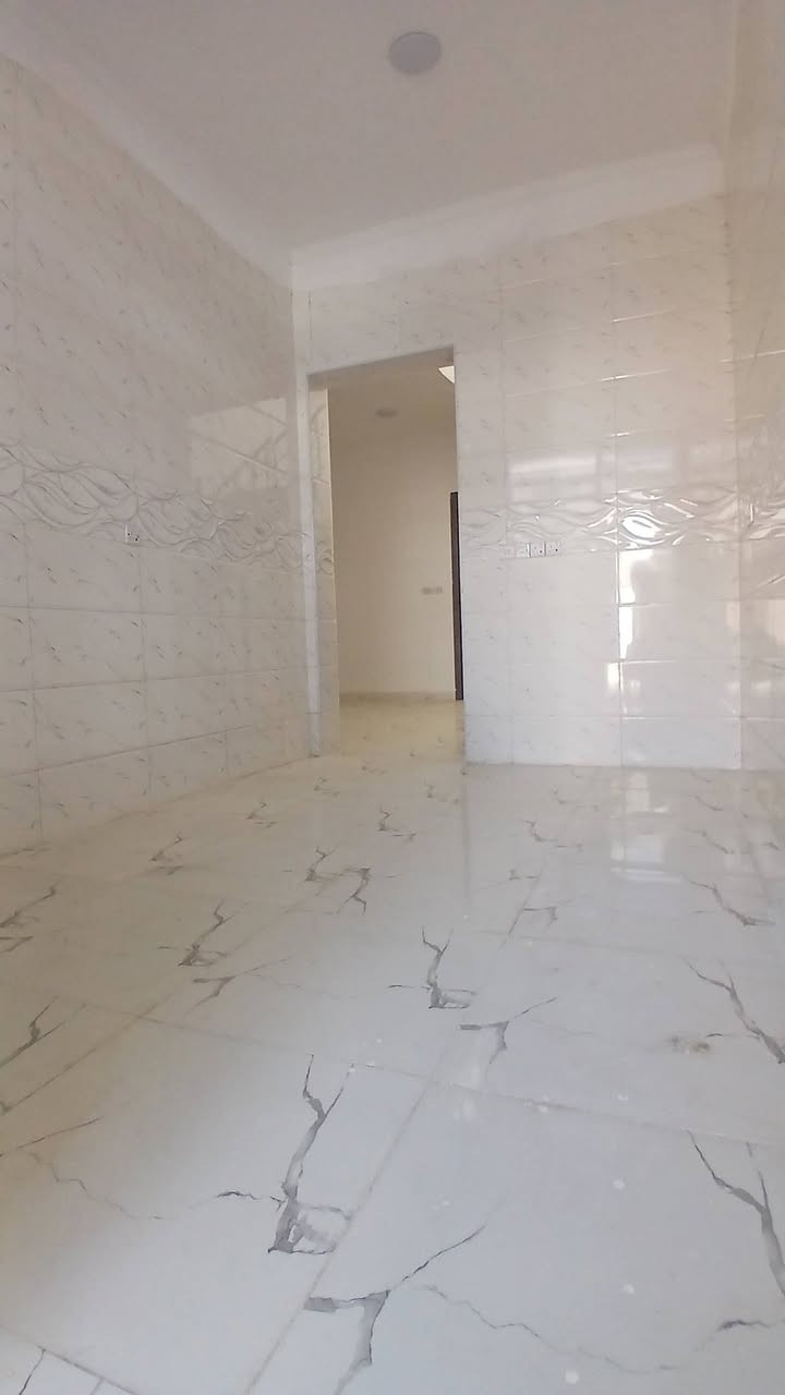 على بركه الله بيت للبيع دوانم المعمل مساحه ١٠٠متر طابقين يتكون ٣غرف نوم شغل كلش حلو قرب جامع المحمود للاستفسار اكثر اتصل على *********** او مراجعة مكتب زمزم
