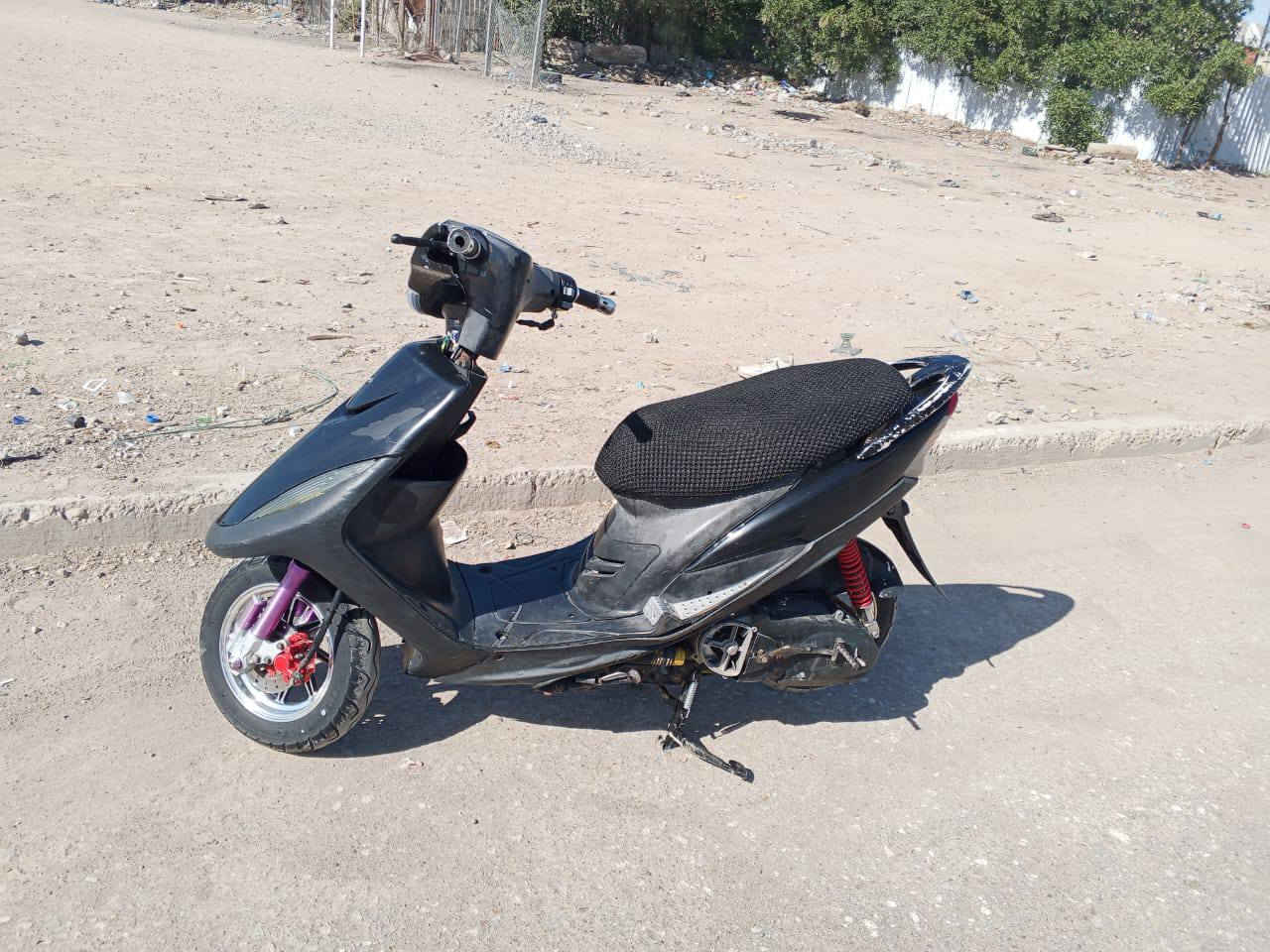 سلام عليكم دراجا ماكس البيع دراجا كاملة نقص بس بريك خلفي كلهة تشتغل عنواني بغداد البلديات شارع الكهرباء ***********
