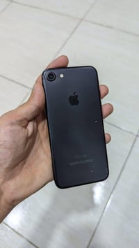 آيفون ٧ • ١٢٨ • مبدل بطاريه