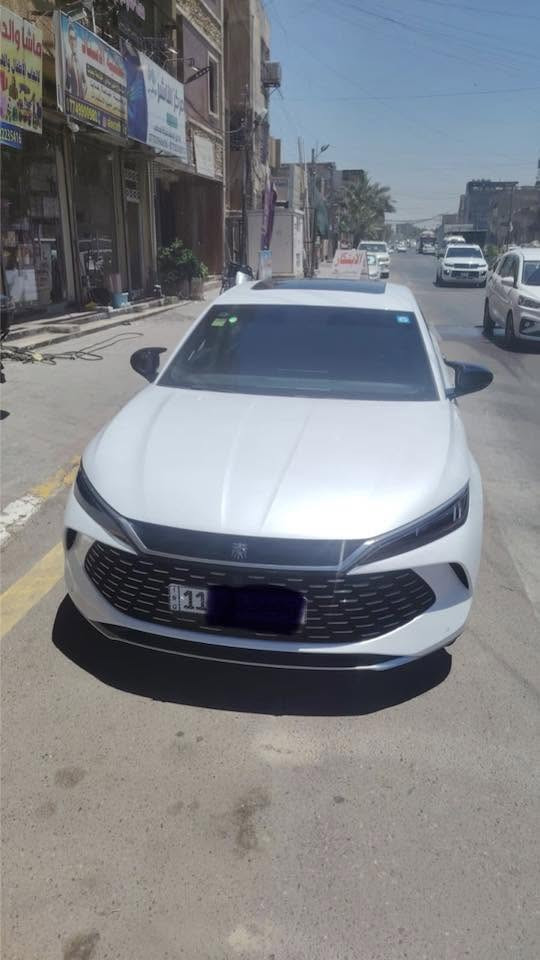 سلام عليكم
مكلف بنشر 
 بي واي دي ك يلا موديل ٢٤ سيارة  كفاله لا ضربه ولا صبغ ماشيه 4 الف سيارة فول نوراما 4 كاميرات داخل زيتوني رقم بغداد 
حي القاهره جامع نداء
 هاتف *********** السعر 26 ونص وبيها مجال
