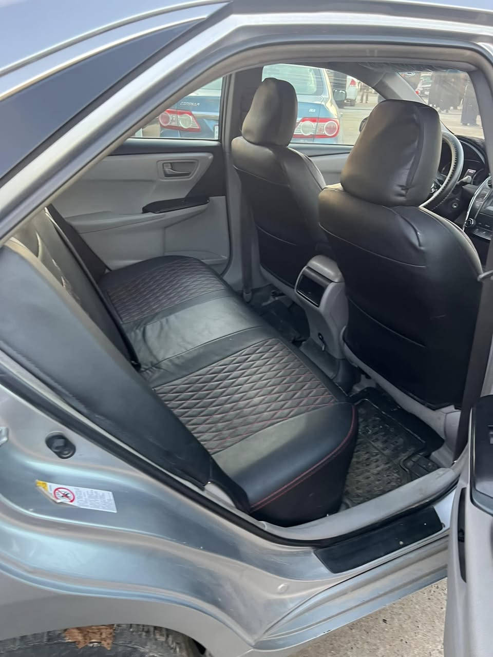 سلام عليكم 
كامري للبيع امريكي 
موديل 2017 
ضرر بونيد بارد وجاملق خلفي عكس سايق 
كير ومحرك شرط 
تواير وصدر جدد
السعر 160 وبيها مجال للطيبين 
الرقم ***********
