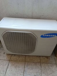 سبلت طن ونص نوع سامسونك كامل مع كافة محتوياته سعر 200الف الاتصال بغداد...
