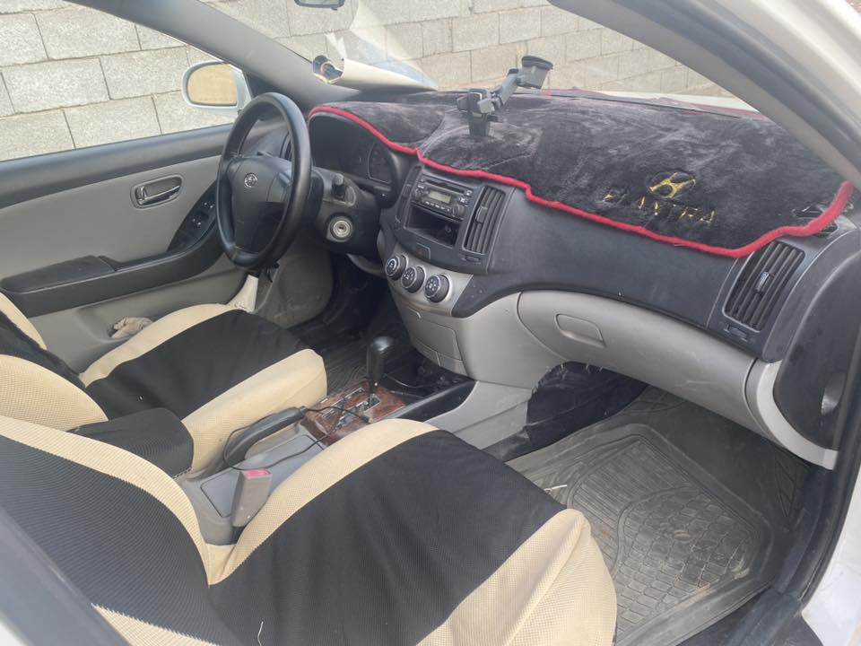 سلام عليكم النتره ادوت متومه رقم نكليزي 2010مكاني بصره سعر45تصل*********** مصع جنطه
