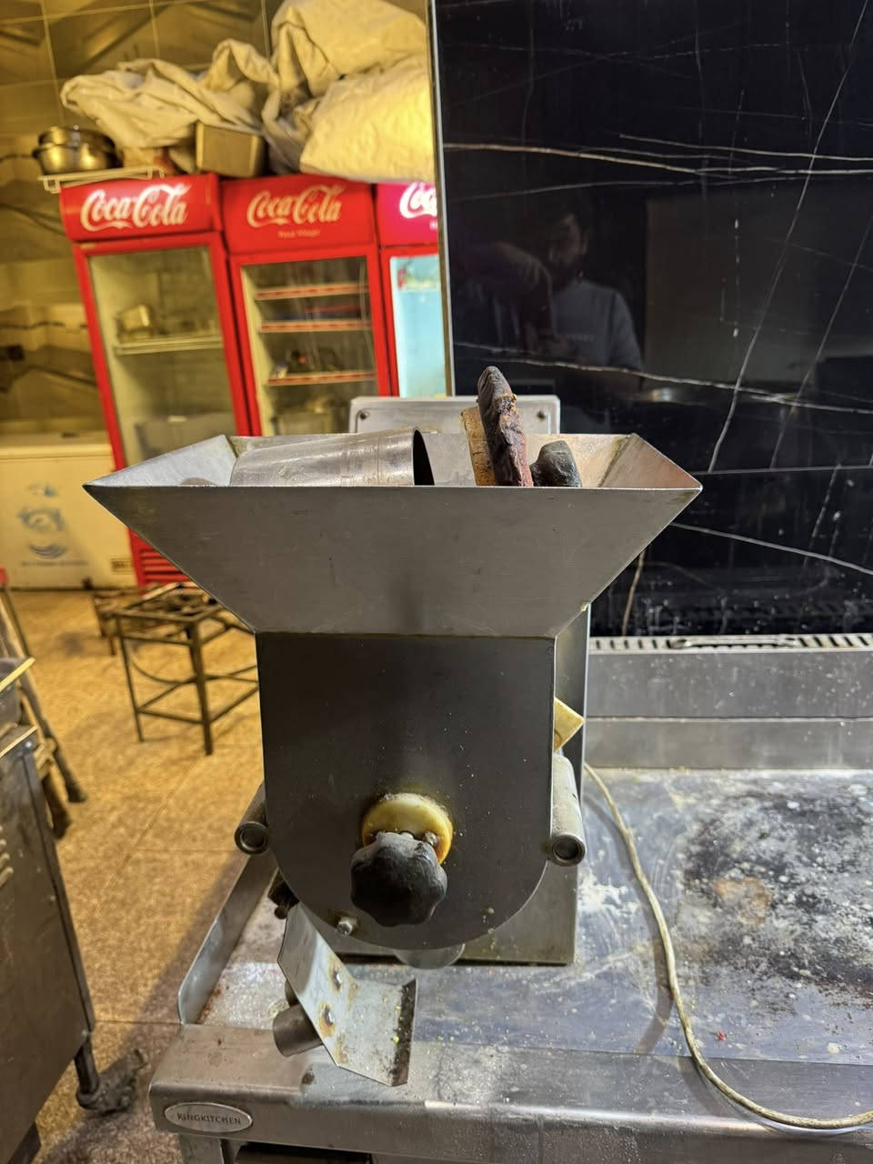 ‏السلام عليكم ورحمة الله وبركاته
‏أغراض مطعم للبيع درجة أولى العنوان البلديات
‏للاستفسار مراسلة الصفحة أو الاتصال
‏***********
