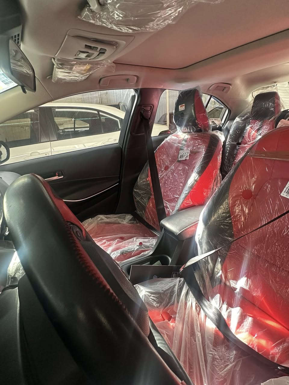 كورلا 2025ماشيه 8000كرسي كهرباء كفاله من كلشي داخل احمر بيها فقط يم جاملغ طخه بسيطه موضحه بلصوره السعر158للاتصال ***********
