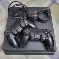 بلايستيشن 4 • جميع الملحقات • توصيل المحافظات