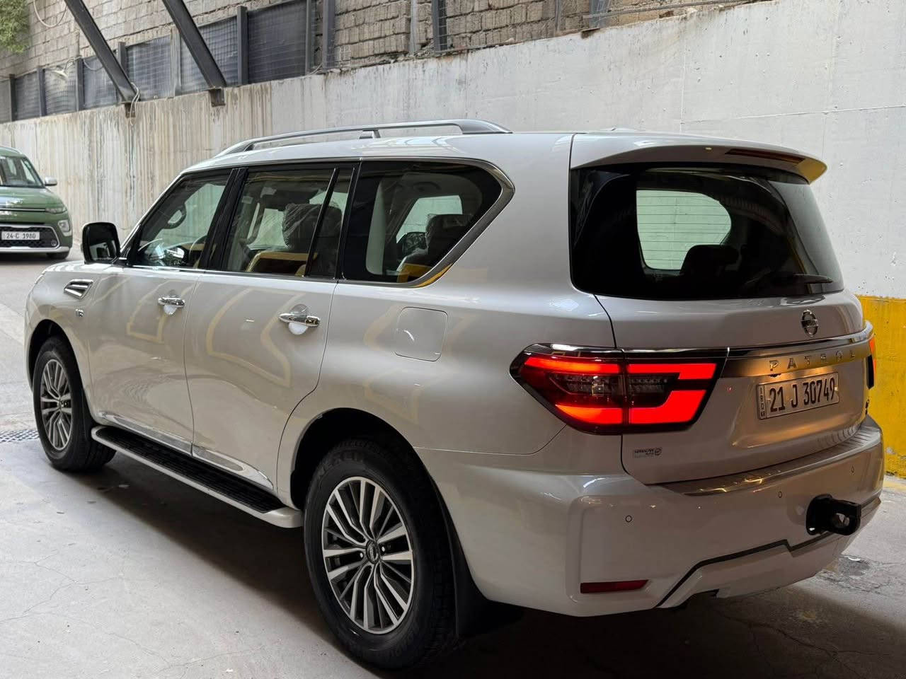 ‎سلام عليكم 

‎نيسان باترول موديل ٢٠٢١ 🇯🇵🇯🇵🇯🇵

‎سياره كفاله عامه بدون صبغ وتعديل

ماشيه ٤٨ الف كيلو 

‎مواصفات سياره فول فول بلاتينيوم اعلى شي بل باترول

‎كشنات جلد وكهرباء وتبريد 🛑
‎شاشات خلفيه بتجوه بلادي 🛑
‎ سترين  كهرباء🛑
‎صندوق كهرباء
‎محرك ٨ سلندر 🛑
‎فور ويل 🛑
‎اربع كامرات محيطيه
‎رادارات 🛑
‎حساسات ٣٦٠ درجه🛑
‎شغال 🛑
‎سياره بي هواي مواصفات 
‎ونضيفه جدا ومشي ماله قليل 

‎مكان سياره اربيل

‎السعر   ٤١٥   💵💵 
وماكو هيج سعر بل سوك لسياره هيج مشي وهيج مواصفات 
*********** ☎️☎️ أربيل, العراق
