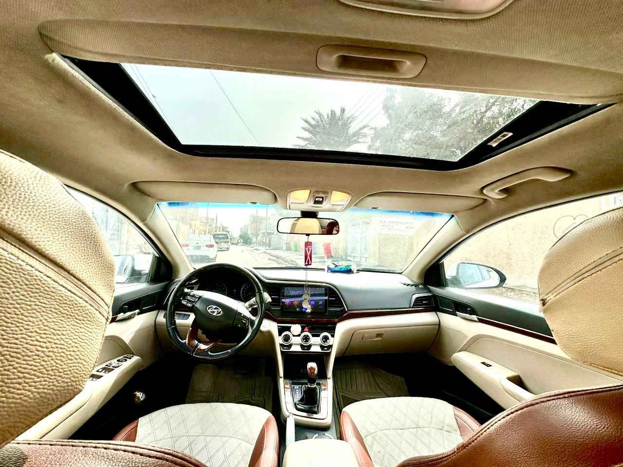 السلام عليكم
النترا 2020 خليجي

فول مواصفات للاخير....  1/1

فتحه سقف 

بصمة ابواب 

بصمة تشغيل

حساس امامي 

حساس خلفي

تبريد قطعتين 

مكينة 2000 دوش 

صندوك ذكي 

فول تحكم ستيرن

شاشه

كاميرا خلفيه 

مري شفط

اشاره بالمرايه 

ثلاث انظمة قياده ( ايكو - سبورت -  - نورمال )   

سنوية  بإسمي تحويل مباشر
السيارة بيهة نص بنيد صبغ واني ابيع بنيد كامل (بدون دواخل)

السعر 157 ورقة

السيدية تقاطع درويش
***********
