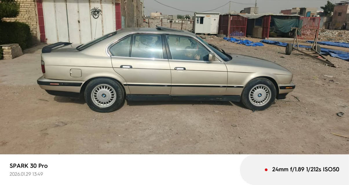 سيارة BMW موديل 91 سنويه ساقطه صار شهر واني مسؤول بالتحويل ثاني يوم ابصم تبريد شغال نقص غاز كير ومكينه جدد مفتوح مو مسكر حجم 525 عنوان بغداد فلكه سلمان باك السعر 40
بيه مجال حق الجيه رقمي
***********
