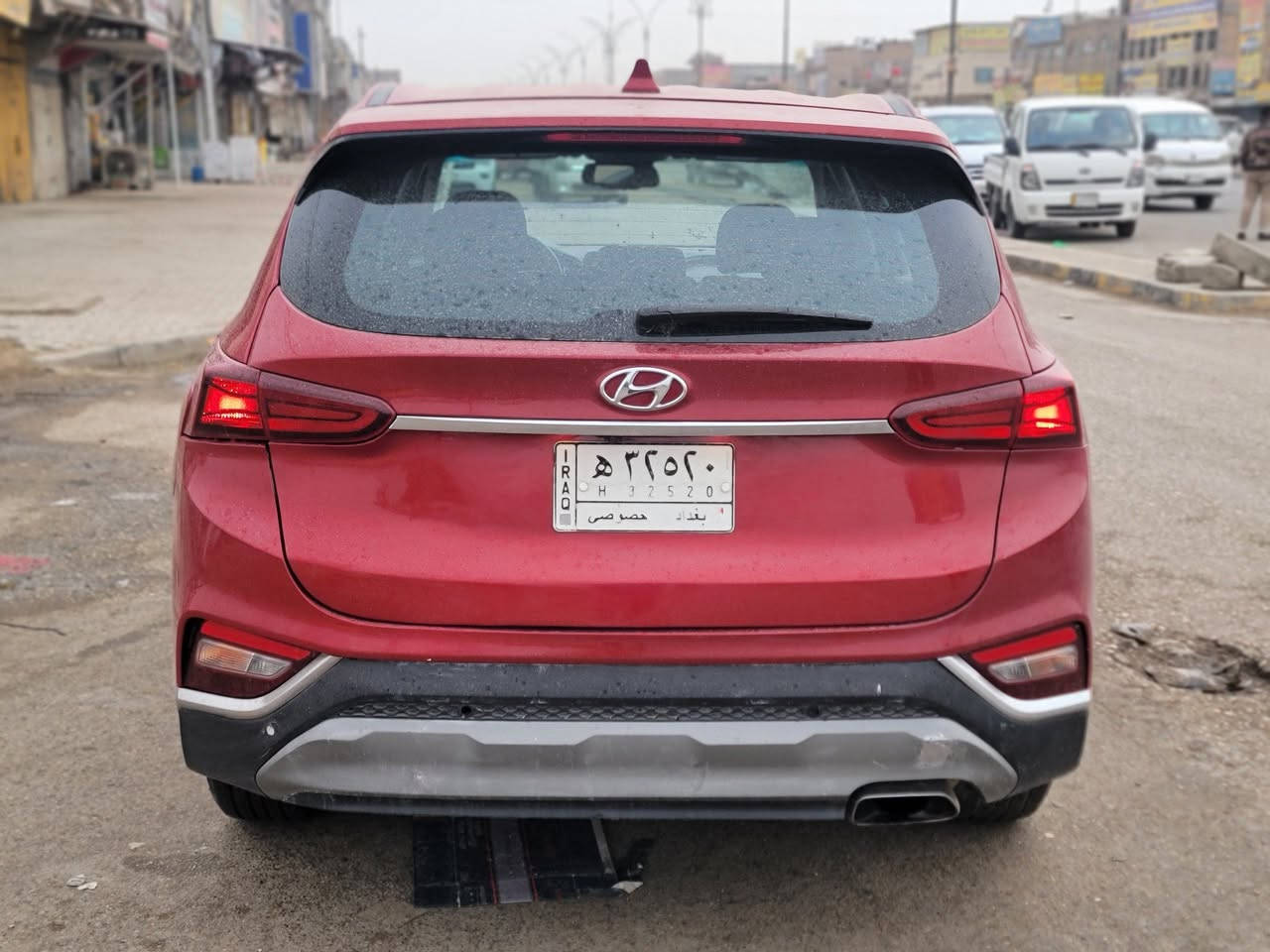 السلام عليكم  سنتافيه موديل 19  رقم بغداد  وارد امريكي بيه رشات صبغ جاملغ الخلفي وباب  تحويل مباشر بسمك السعر 142 ماكو هيج اسعار اخواته معروفه اسعارهن  
مكان السياره بالحله شارع 60 
...***********
