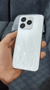 جهاز realme 15T الجديد ضد الماء وضد الكسر ببطارية 7000 ملي جدا جديد نظافة 100٪ والنظام قوي مدعوم بالذكاء الاصطناعي جهاز جدا ذكي  اخذته قبل فترة جدا قصيرة والكارتونة والغراض موجودة الجهاز لزمته حلوة وخفيفة رغم حجم البطارية والشحن جدا سريع لون الظهر متغير اريده مراوس ب ايفون 13 برو ماكس


**إذا كنت صاحب هذا الإعلان وتريد حذفه لأي سبب، رجاءا أرسل رسالة إلى الدعم الفني**