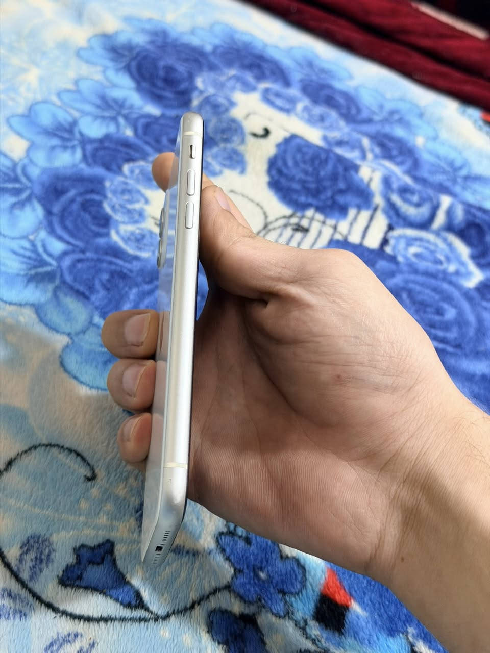 🔥 iPhone 11 – 64GB 🔥
🔋 بطارية 76%
⚡ شحنه يخبل
📱 جهاز نظيف ومرتب
🔒 جهاز مامفتوح نهائياً

📍 بغداد
📞 ***********
