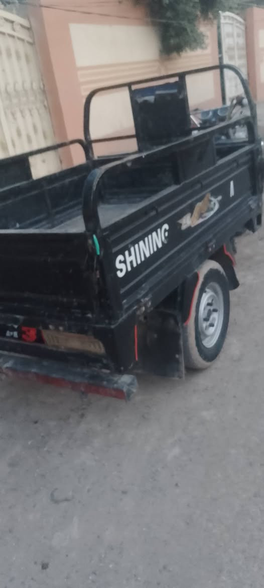 ستوته للبيع
الموديل 22 اوراق اصوليه  
السعر 1500
وبيه مجال 
كامله  من كلشي 
محل التواجد اديالى سراجق 
***********
