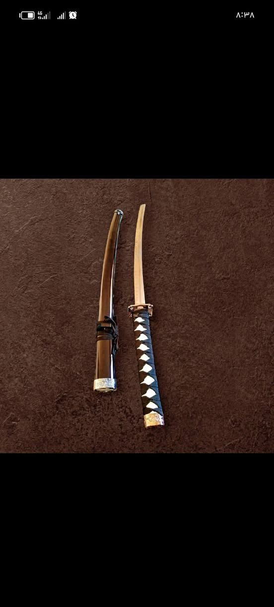 مـتجر حـمودي أنـتيكة 🛡️⚔️
حيث يلتقي التاريخ بالأناقة والفخامة
​لأنك تستحق التميز، ولأن الهدايا تعبر عن رقي أذواقكم..
يسرنا في متجر (حمودي أنتيكة) أن نقدم لكم تشكيلتنا الجديدة والمختارة بعناية من أفخم السيوف العربية الأصيلة، والانتيكات النادرة التي تحاكي عراقة الماضي بتفاصيلها الدقيقة وجودتها العالية. ✨🏛️
​نحن لا نبيع مجرد قطع، بل نوفر لكم تحفاً فنية تليق بمقامكم، وتُعتبر الخيار الأمثل للهدايا الفاخرة التي تترك أثراً لا يُنسى في قلب كل من تهديها له. 🎁🔥
​✅ 
​ : قطعنا تعكس الأصالة والجمال.
​جودة عالية: نختار لكم الأفضل دائماً.
​مصداقية مطلقة: ما تشاهده في الصور هو  يصلك تماماً، بكل تفاصيله وبجودته الحقيقية. 💯
​📦 التوصيل متاح لكافة المحافظات 🚚
للاستفسار عن الأسعار، أو لمشاهدة تفاصيل أكثر، أو لطلب قطعتك المميزة، يسعدنا تواصلكم المباشر عبر الواتساب:
​📲 ***********

