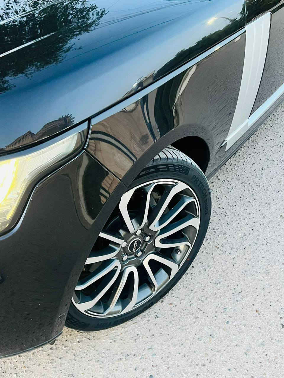 السلام عليكم للبيع او مراوس حسب القناعه  رانج روفر فوك ٢٠١٣ اوتو باي كراف السياره كفاله  عامه من كلشيء كير محرك صدر امامي  خلفي كفاله السياره ماشيه ٩٠٠٠٠km الف السياره بدون اي نقص المكان بغداد. شارع فلسطين السعر 340$ واي استفسار اتصل علئ هذا الرقم ***********
