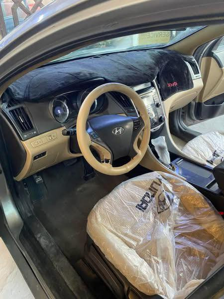 سوناته خليجي كصت جنطه متومه وجاهزه مابيهه نقص برغي كبل لشغل مكينه دوش بانزين العنوان بصره السعر48 رقم الهاتف ***********
