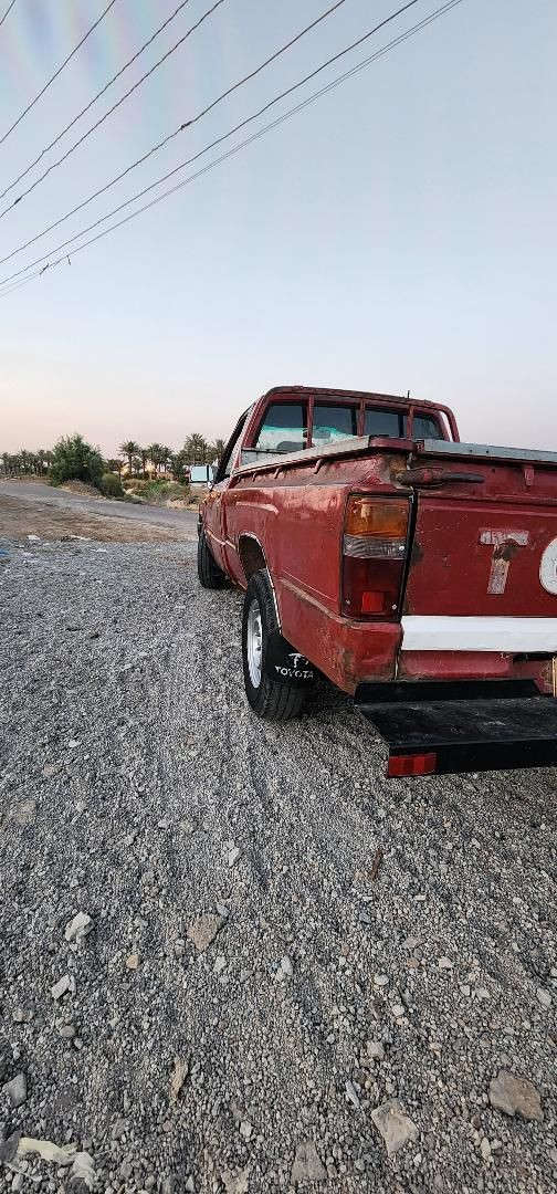 ٨٥ رقم بغداد دولي بسمي  السياره بلاديه بدون صبغ بيه جراد مكانه أبو غريب السعر ٤٥ ورقه بيه مجال قليل
***********
