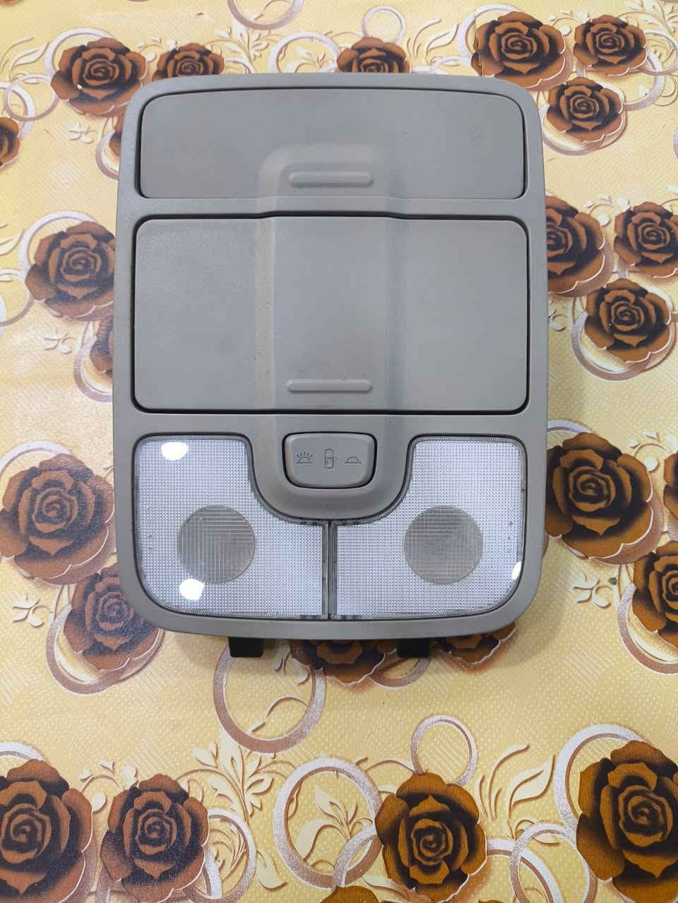 أدوات كيا كارنز موديل ١٤ إلى ١٩ اصلي تفصيخ حاويه
١؛ زوج دبلات خلفي
٢؛ مثلث بوكس
٣؛ جامه باب السايق
٤؛ ترايش قماره
٥؛ زوج شمسيات
٦؛گلوب صالون
٧؛ يدات
للتواصل وات ساب ***********
