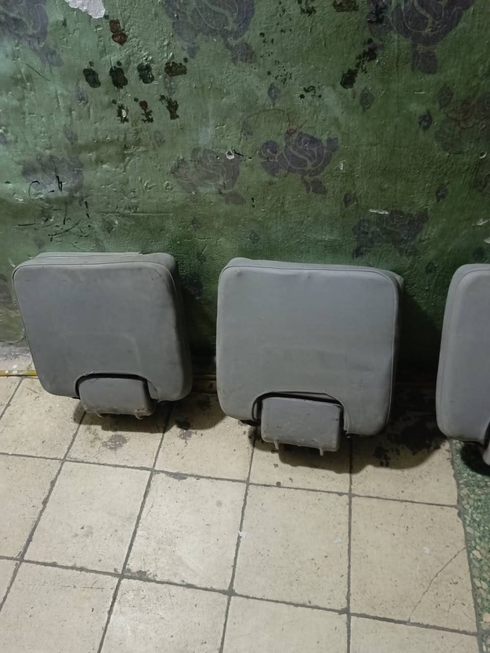 السلام عليكم
كشنات قلاب كوستر للبيع يرهم ع جنبي فتون للاستفسار
***********
