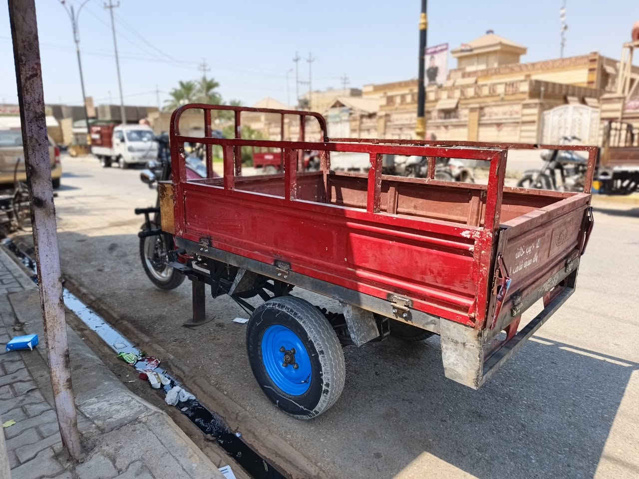 لبيع كلك موديل 2007 كاتب بس عن سرقه ستوته حلوه  شاصي مكفول اكسن 7 بلادي مالتها   وبدي معمر جديد مكينه نظيفه متوازي عله بيعته ترهم مراوس  مكاني بلرميثة ***********
