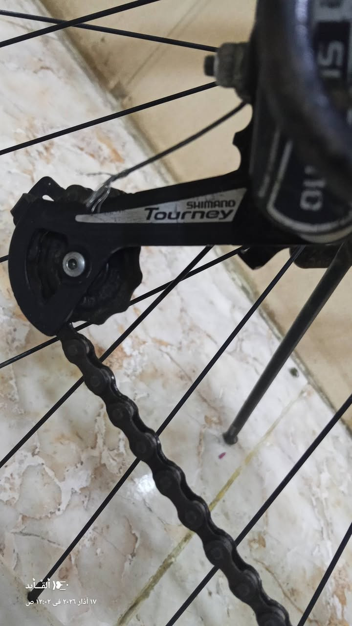 السلام عليكم
بايسكل c700 للبيع جدا نضيف ومابي اي نقص وكله شغال 3×7 حجم البايسكل 27طبعاً البايسكل وكله نضام شيمانيوم 
العنوان: الدوره شارع 60
السعر: 90وبي مجال 
الاستفسار واتساب*********** واني خادم ان شاءلله
