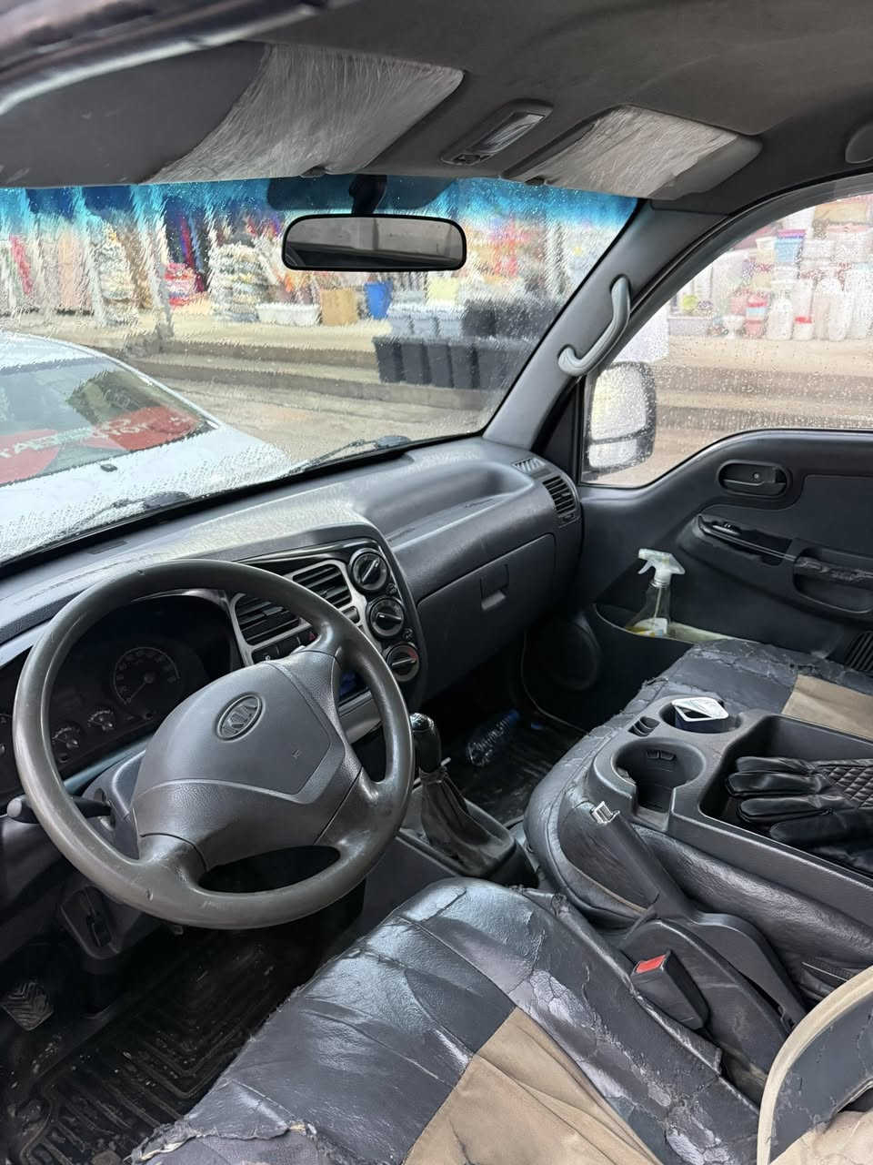 السلام عليكم 

موديل2012

كيا بينگو 2700 
ماشيه 225000
   
***********
***********
مكان كركوك
