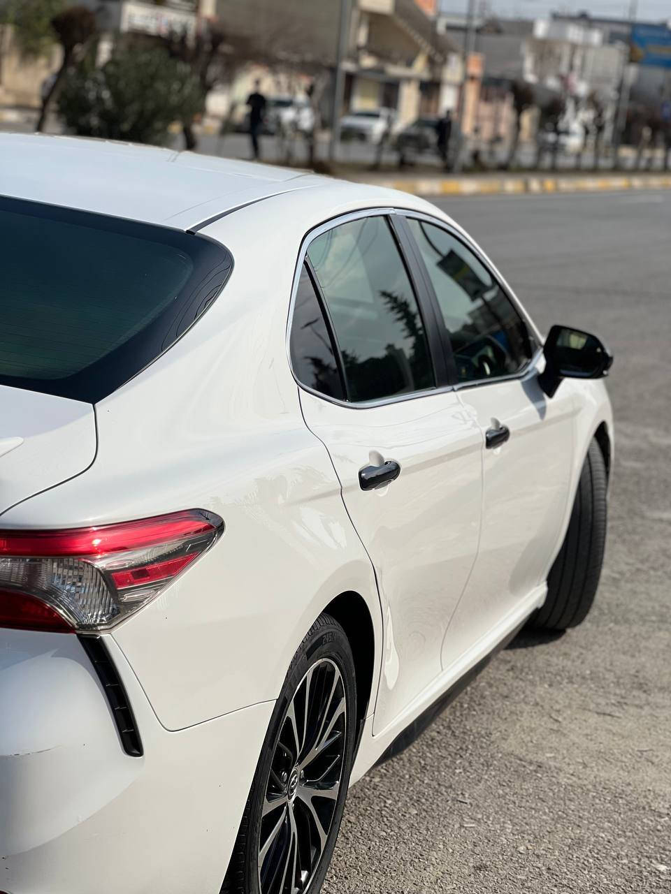 سەرەتا بەناوی خوودا.لەسەرئیزنی ئەدمینی بەڕێز.توێتا کامری ۲۰۱٨یseدووپارچەو یەك پەڵە سبوغە بۆنیت و چاملغ ناوی قرچێکی بچوکی هەیە زۆر کەمە گێڕومەکینە لۆك سەیارەیەکی زۆر توندووتۆڵە هیچ مەسرەفێکی نیە گێڕومەکینەو کارەبای گشتی بەشەرت نرخی ۱٦۳گەڵاو مەجالێکی برایانە((***********)) ئەمە ژمارەی خاوەنەکەیەتی. دخان, السليمانية
