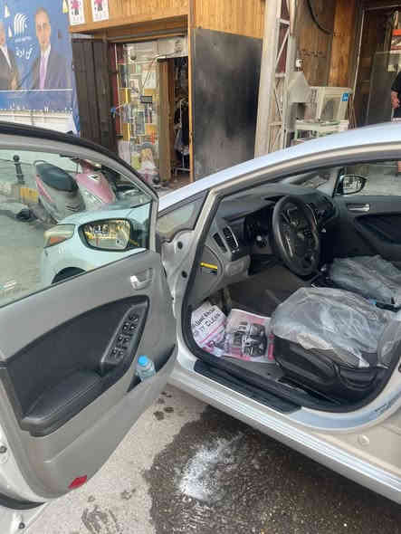 السلام عليكم 
للبيع فقط

كيا فورتي وارد امريكي
 
موديل 2018 

محرك  2000

ماشية : 70 الف ميل حقيقي استعمال بيت
،
صبغ 
 جاملغ و بونيد ومباوكين الباب هم
بدون شاصي
•
🛑 السيارة نص فول 
شاشة جبيرة بلادي
وكامرا دوارة
تحكمات استيرن
٣ انضمة قيادة
تبريد ممتاز جداً
.
السيارة نظيفة جداً
مناقصها شي  جاهزه من كل النواحي
•
سنوية باسمي شخصيا تحويل حاضر اني ثاني يوم
•
 🛑 السعر 124 ورقة   
•
🛑 السيارة مكانها بغداد الجديده
رقم تلفون 
***********
