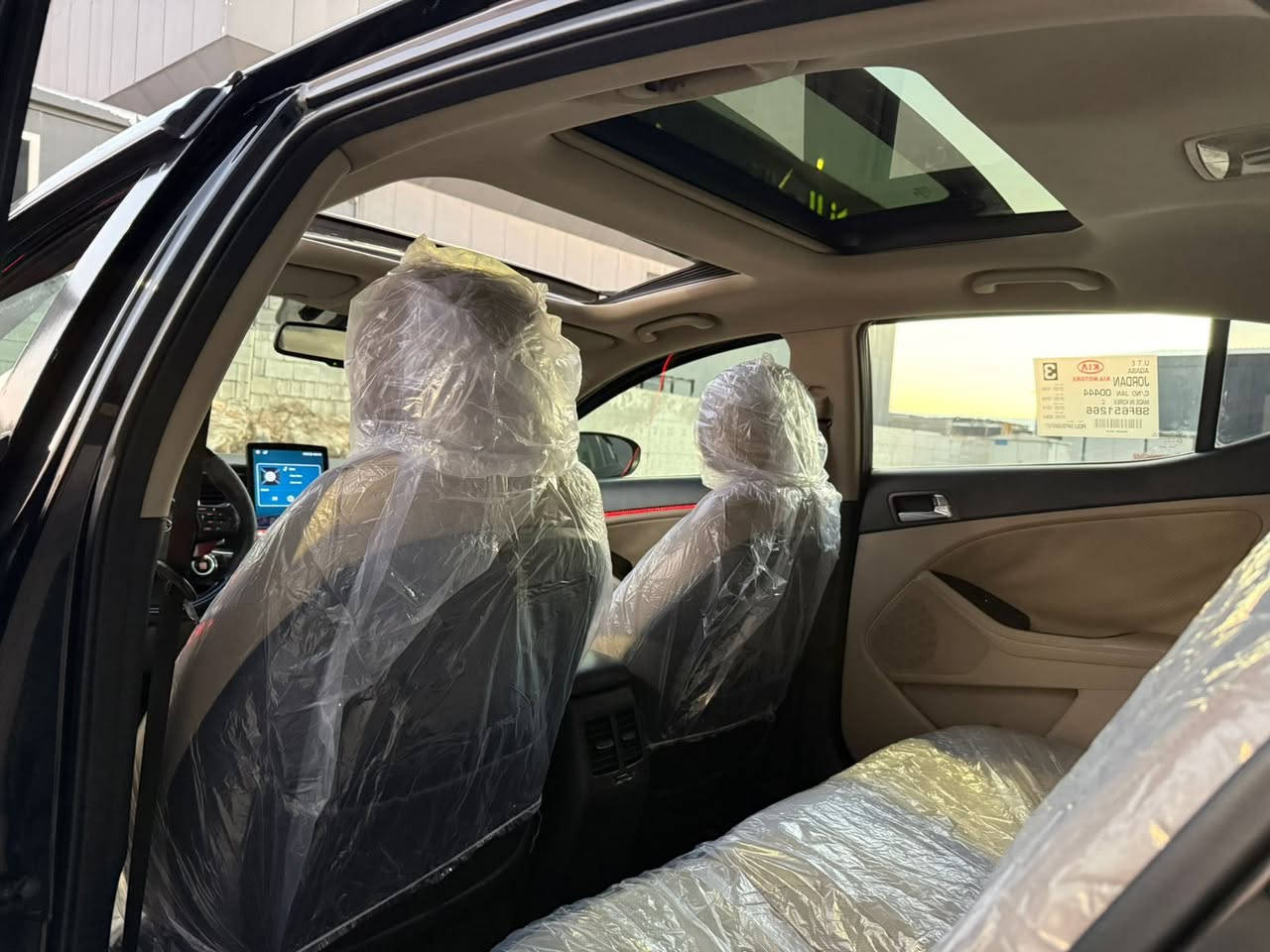 السلام عليكم
كيا اوبتيما ٢٠١٤ خليجي vip 
محرك ٢٤٠٠ دوش المرغوب 
سنوية جديدة بسمي  و  هزة كلة جديد 
معروفا موصفاتهة للجناية بالاضافة الى شاشة كبيرة وزنون 
# بدون اي نقص كفالة عامة السيارة ربع جاملوغ كلير فقط بيهة والسونار مرفق بصور
المكان ديالى
السعر ١٤٨ 
*********** فراس
