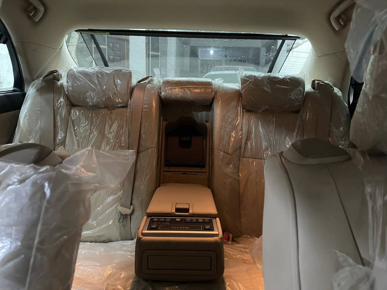 سلام عليكم ماجستا ٢٠٠٩فول عد الفتحه كامرات ثنين رادار ٣بردات حساس امامي خلفي بيبان شفط جنطه كهرباء شنو بالك بيه سياره حاويه كفاله من الكص بيه حجز مروري بصره سعر ١٢٠وبيه مجال لشراي رقم ***********
