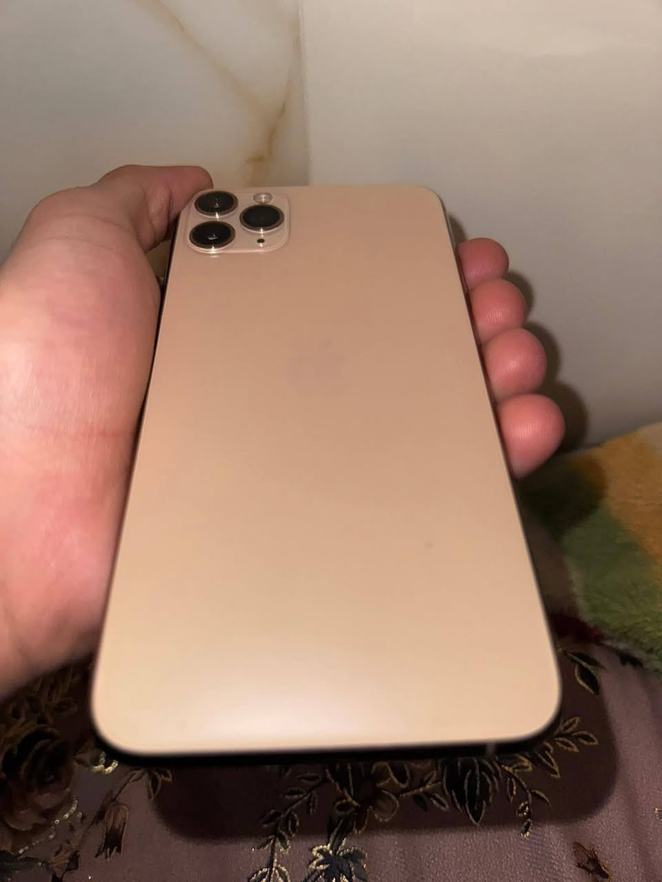 للبيع ايفون 11 برو ماكس
ذاكره 256
بطاريه 82
جهاز وضع شركه مملعوب بي كلشي شغال اي خلل مابي تفحص وين متريد 
سعر 370 وبي مجال
***********

