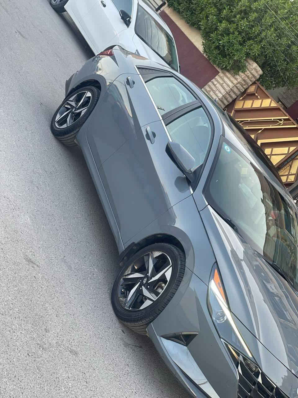 سلام عليكم ورحمة الله وبركاته النتر لبيع ٢٠٢٢ سياره نضيفه وخير من الله اي ستفسار اني خادم   ***********
