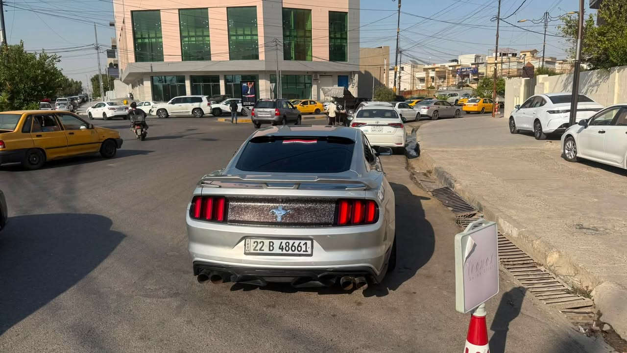 2015
6 سلندر 
بجم كبس صندوك كبس 
مكينة كير اكسل داخل شاصي مكفول 
رقم اربيل 
ماشيه ١١٠ 
مكاني موصل 
بيع مستعجل 
***********
