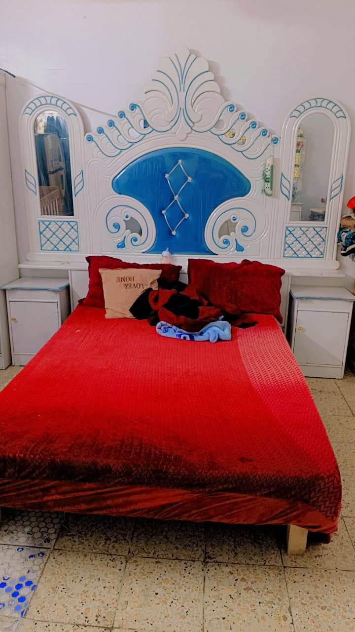 غرفه نوم صاج للبيع 700 بيها مجال للشراي يدخل خاص نضيفه مابيها اي ضرر


**إذا كنت صاحب هذا الإعلان وتريد حذفه لأي سبب، رجاءا أرسل رسالة إلى الدعم الفني**