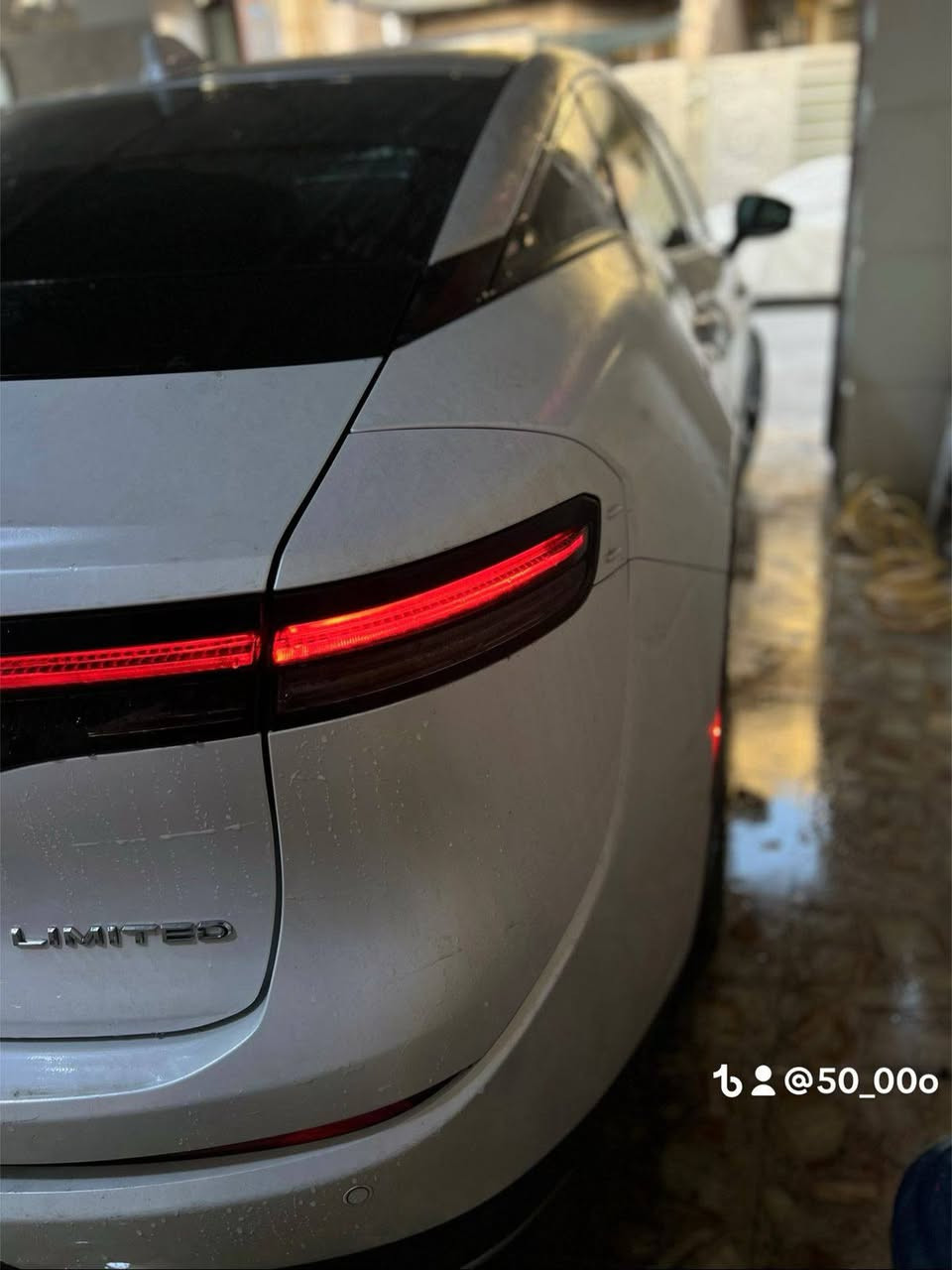 يعلن سجاد للمزادات الأمريكية كراون 23 لمتدد للبيع مرقم وجاهز لون أبيض فقط بار بل جاملغ الامامي الايمن وعواج بقاعده لجاملغ ومعدله فقططط
ماشيه 34 mil 
السعر  راسلني واتساب وتدلل 
عنوان/ بغداد بلديات 
الاتصال ***********
