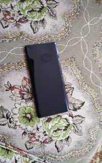 للبيع Infinix Zero 40 المساحه 512  لون أسود  مامستخدم هواي حته بطاريته...
