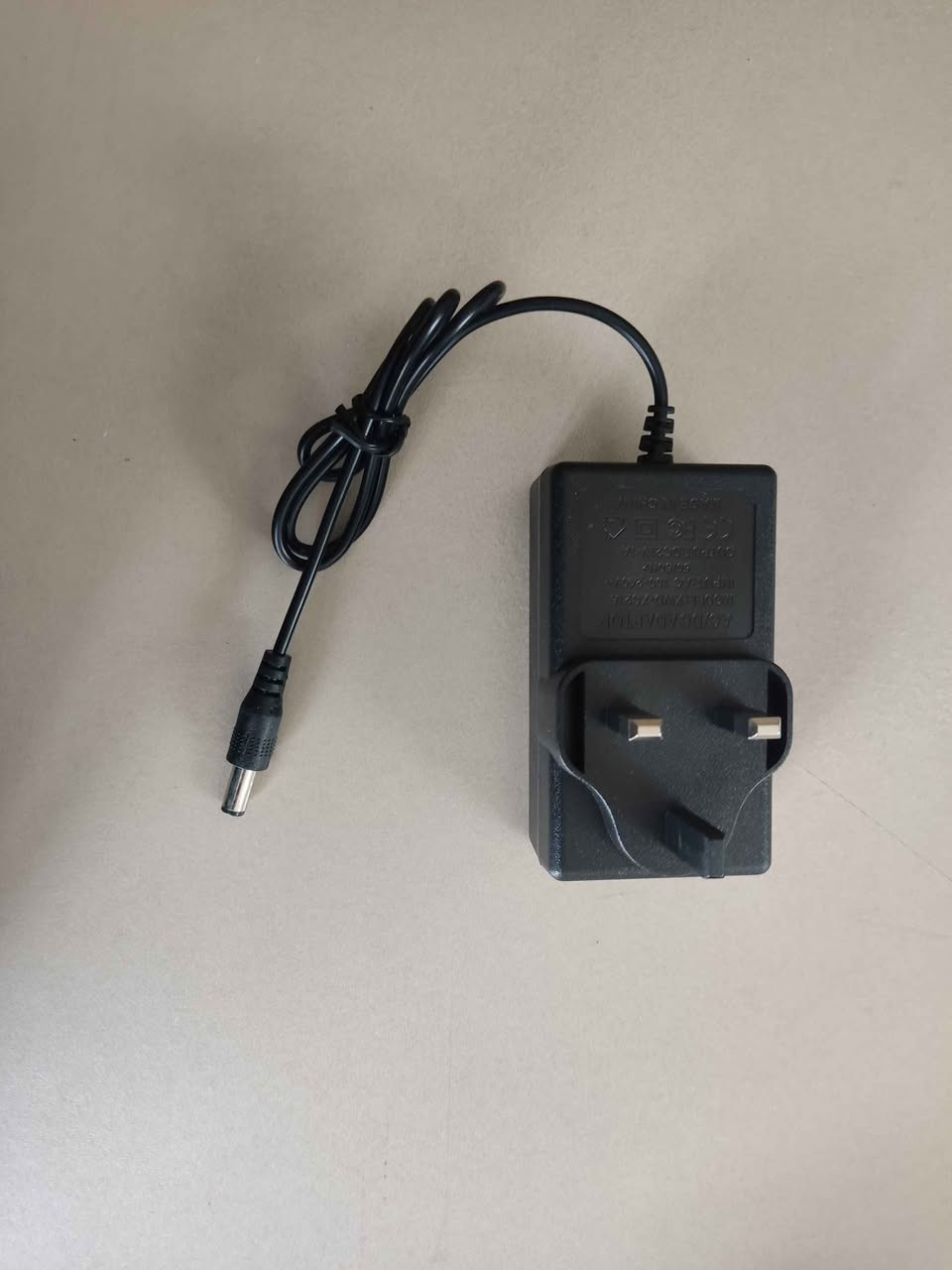 غەسلی شەحن سەیارە
هەموو کەلوپەڵێکی لەگەڵە بۆ کەف و بۆ شتنی سەیارە داوای 25000 دینار موعامەلە ئەگەر موشتەریت تێل بۆ ژمارە *********** السليمانية, العراق
