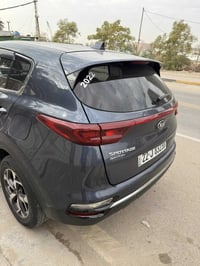 سبورتج وارد أمريكي ضربته جاملغ وباب بدون لغد وشاصي سياره نضيفه ماشيه ٣...