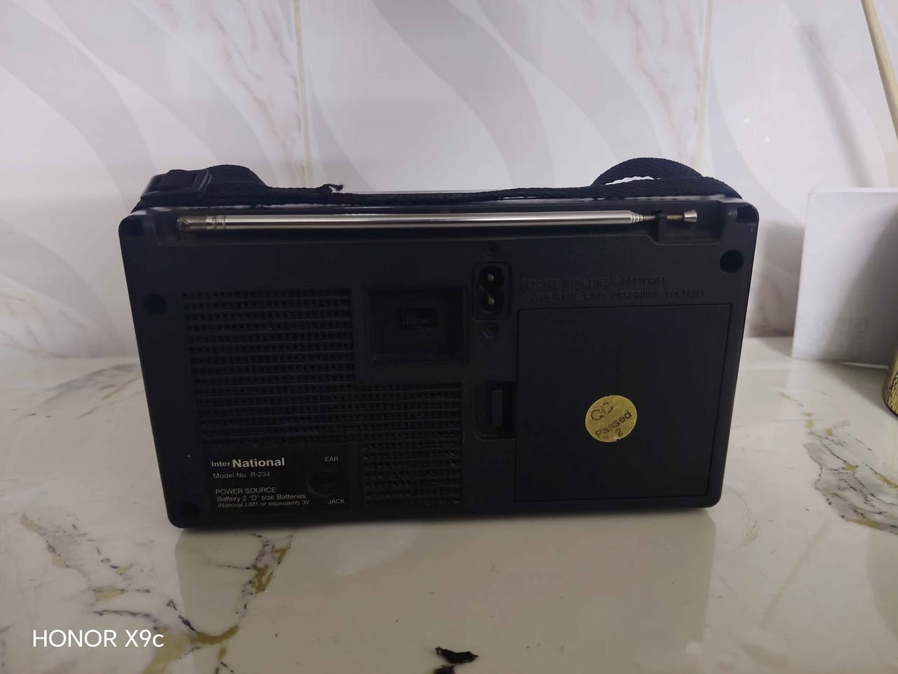 راديو قديم تحفه شغال بشرط بي اف ام للبيع سعر 20 الف الشراي يخابر او يراسل *********** كركوك, العراق
