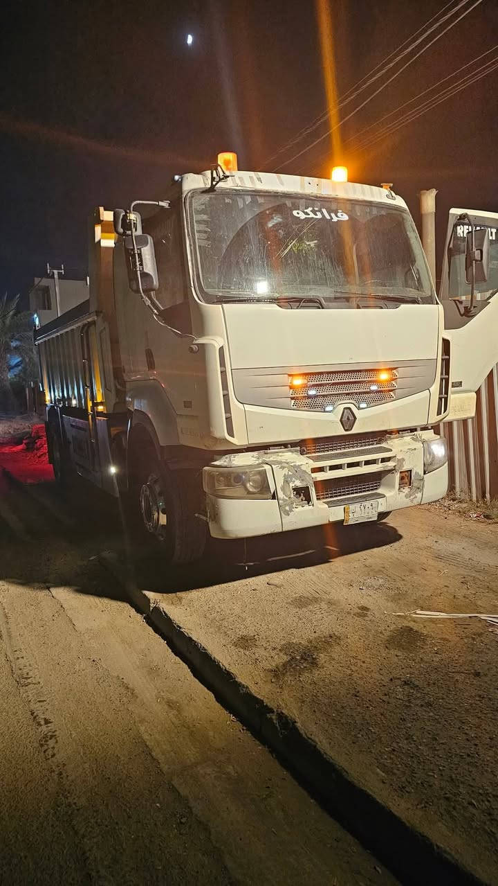 السلام عليكم 
رينو كلاب 2001محرك بم ونوزل جوبلس خلفي رقمها بغداد 
***********
***********
