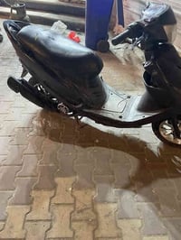 دراجه ماكس عدله حلوه نضيفه محرك حلو الدراجه جانت بيها مقوصات و كمتلهن ...