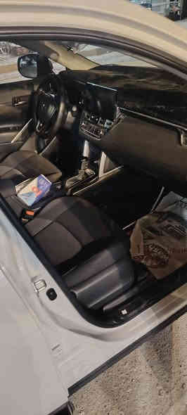 السلام عليكم كورلا فروت لاندر موديل ٢٠٢٥ رقم بغداد كفاله عامه  ماشيه ٤ الف  بعدها زيرو بصمه فتحه دخول ذكي   للبيع  ١٧٨ وبيه مجال ***********
