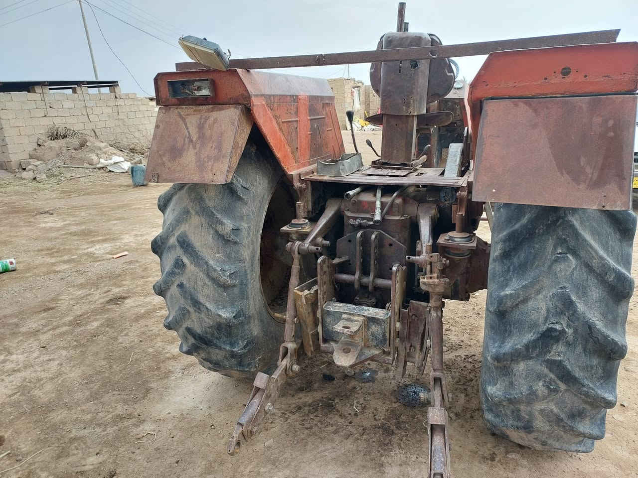 مكينة عنتر ٨٠ موديل ٨٨ مكينة جاهزة العنوان ديالى الخالص ناحية سلام *********** اتصل
