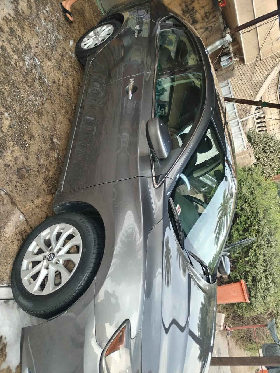 سنترا وارد امريكي ماشية ١٧٠ حادث بنيد سطحي ومبدل وبيهة صبغ باب خلفي وجاملغ فقط صبغ ومبدل محرك بلادي مكفول ***********
