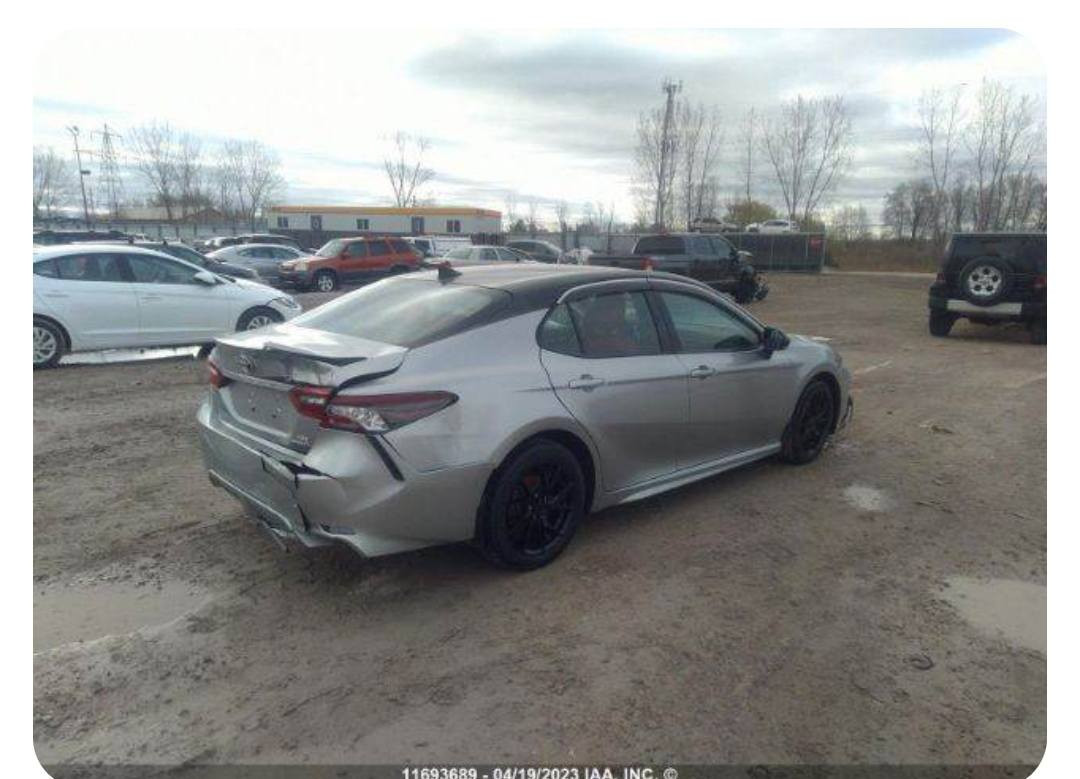 كامري هايبرد
موديل 21
فول مواصفات XSE
ماشية ١١٥ k
سنوية لحد 28
دفتر بانزين بيه
ثلاث قطع  كلير امريكا
السعر 195 بي مجال
رقم بغداد 
المكان كركوك
***********
