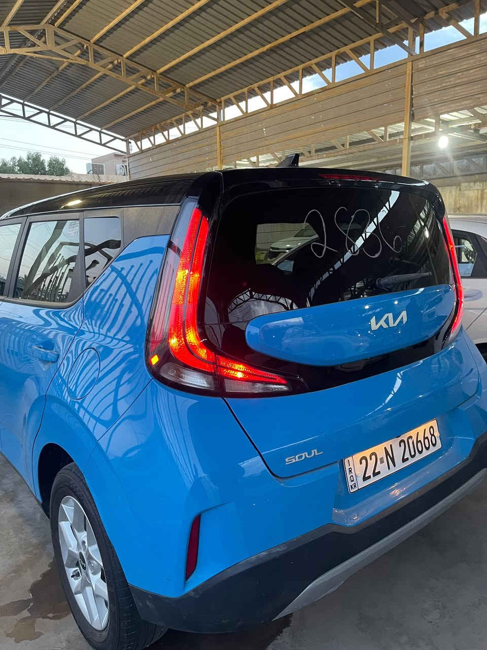 صول 2023 تو كلر
فول ماعدا الفتحه
بالسعر $157
 مواصفات بصمه شاشه كبيره رادارات كامرات فول 
تبديل قطعتين جاملغ وبنيد 
تصليح درجه أولى ضرر بسيط
صوره الحادث مع الصور
مكان السياره واسط الزبيدية 
 /***********
