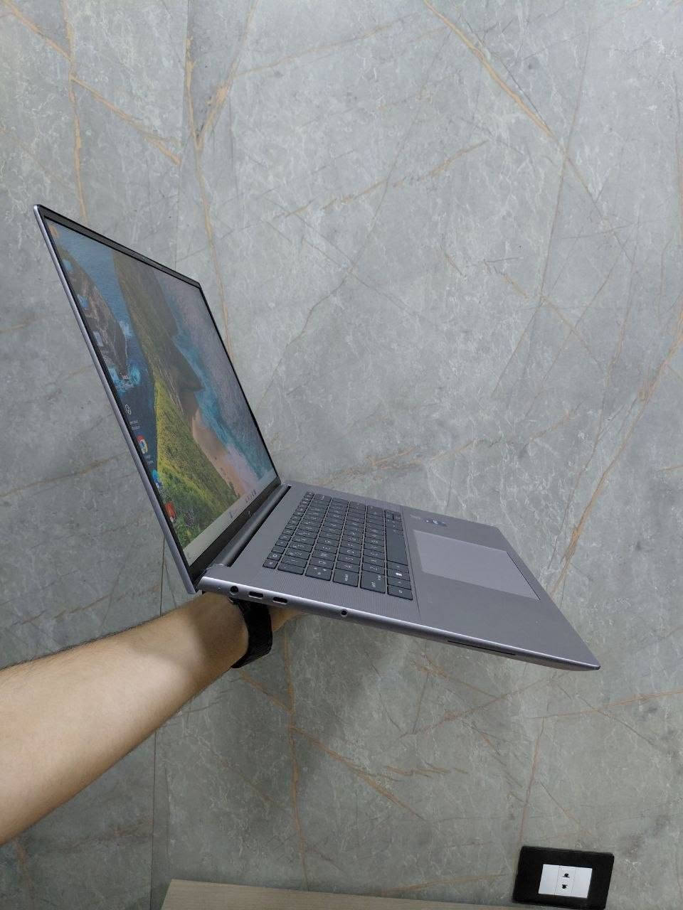 🚀 وصل الوحش الحقيقي للمحترفين! 🔥
HP ZBook Studio G9 – محطة عمل متنقلة تجمع بين القوة والأناقة، مناسبة للجرافيك، المونتاج، الهندسة، البرمجة، والذكاء الاصطناعي الخفيف.
💻 المواصفات: ✅ Intel Core i7-12800H (جيل 12)
✅ RAM 16GB DDR5
✅ SSD NVMe M.2 512GB
✅ NVIDIA RTX A1000 4GB احترافي
✅ شاشة 16 بوصة FHD IPS بألوان رائعة ودقة عالية
🎯 حالة الجهاز: ✔️ استيراد خارجي – فرز أول
✔️ حالة الزيرو 100%
✔️ بدون أي خدوش أو عيوب
🎁 الهدايا مجانًا: 🎒 شنطة لابتوب
🖱️ ماوس وايرلس
🛡️ ضمان وراحة بال: ✅ ضمان سنة كاملة
✅ 14 يوم استبدال
✅ فاتورة مختومة من الشركة
💼 إذا كنت تبحث عن جهاز احترافي يجمع بين الأداء القوي، التصميم الفخم، والاعتمادية العالية... فالـ HP ZBook Studio G9 هو الاختيار المثالي.
📩 راسلنا الآن لمعرفة السعر أو للحجز قبل نفاد الكمية.
الكمية محدودة – والأولوية للحجز. 🚀
يرجي التواصل  https://wa.me/201141091106


**إذا كنت صاحب هذا الإعلان وتريد حذفه لأي سبب، رجاءا أرسل رسالة إلى الدعم الفني**